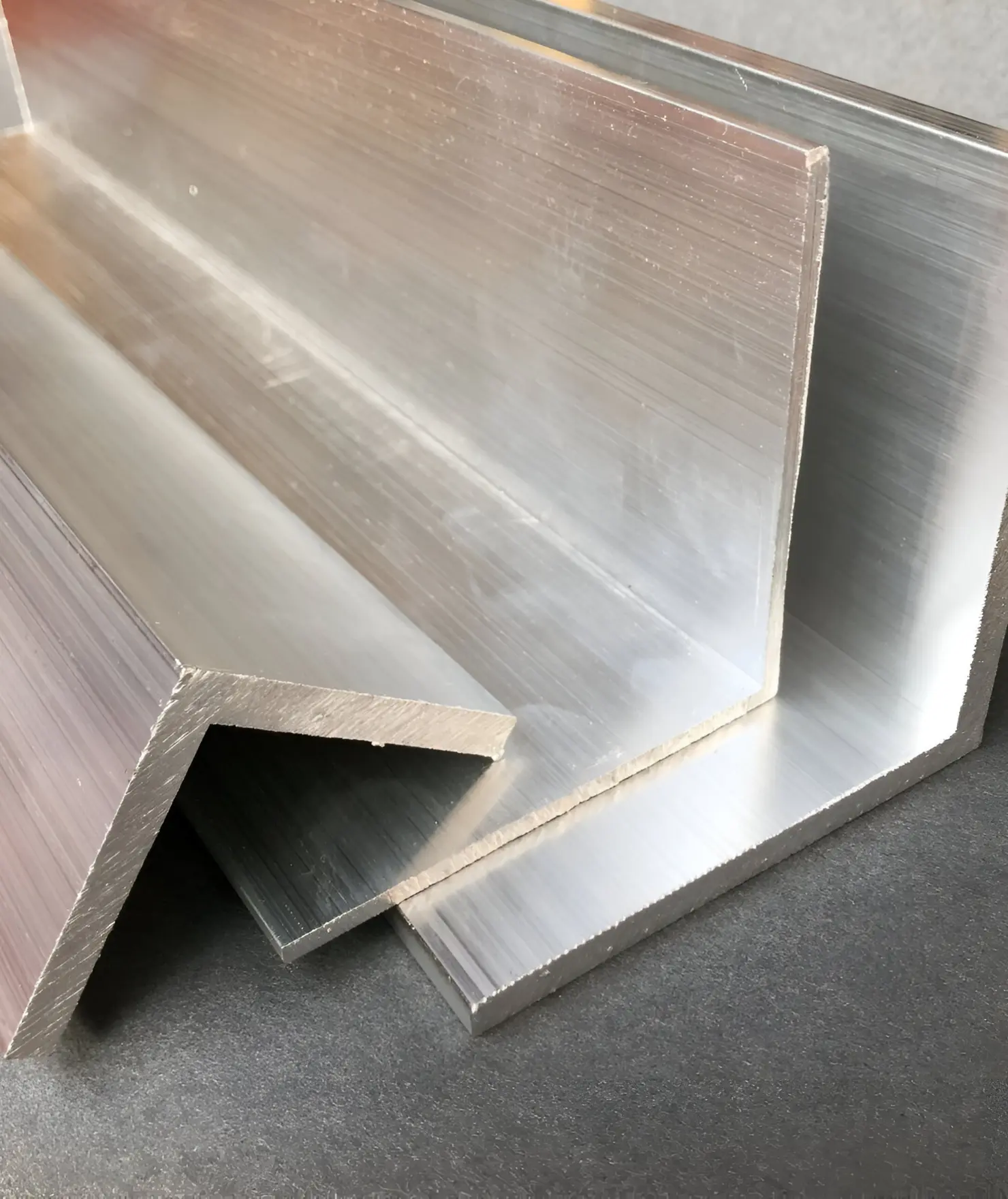 2014 Aluminium Angles